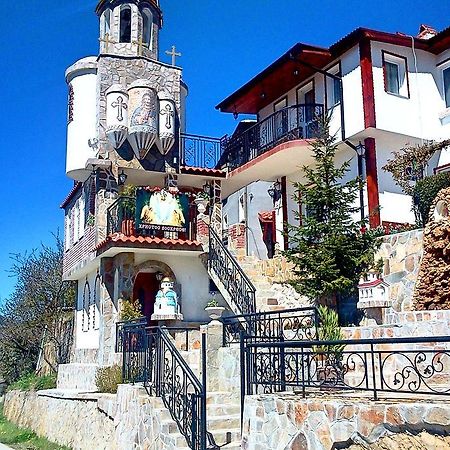 Kashtata S Paraklisa Borovo  Экстерьер фото